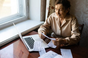 seniors aides de la caisse de retraite