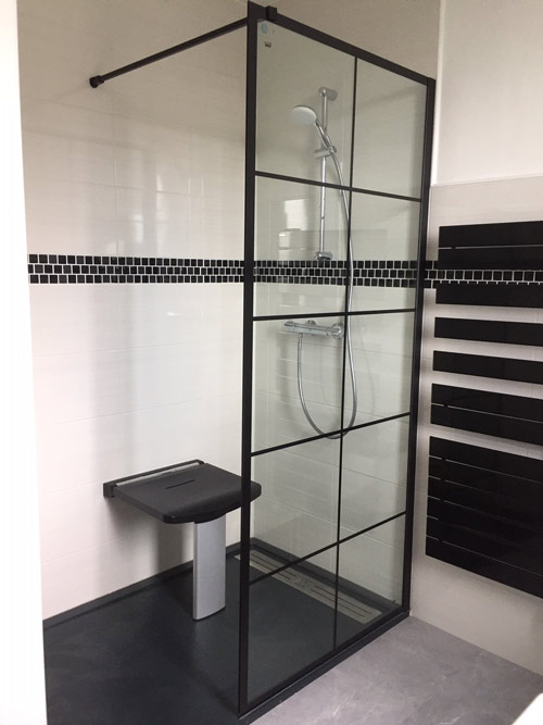 Douche PMR adaptée
